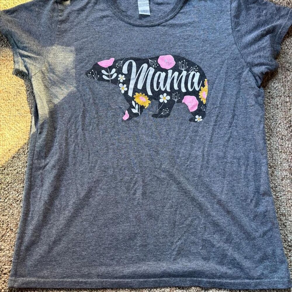 Women's large Mama Bear shirt flowers gray